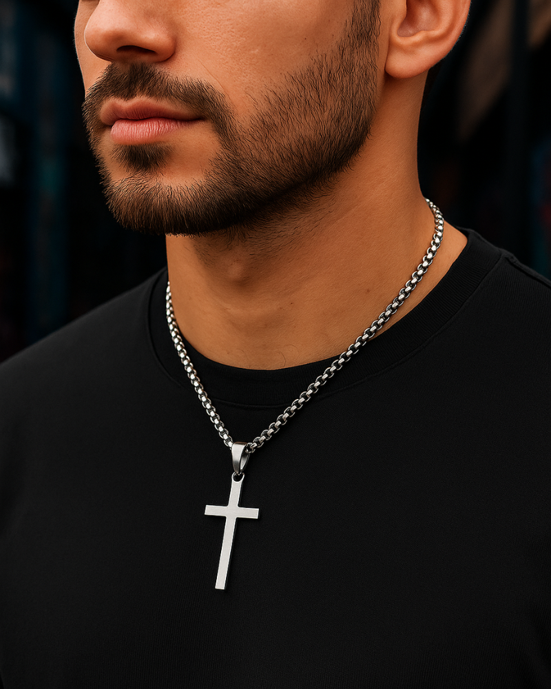 CLASSIC CROSS NECKLACE